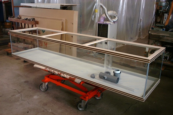 シーホース水槽Ｗ枠